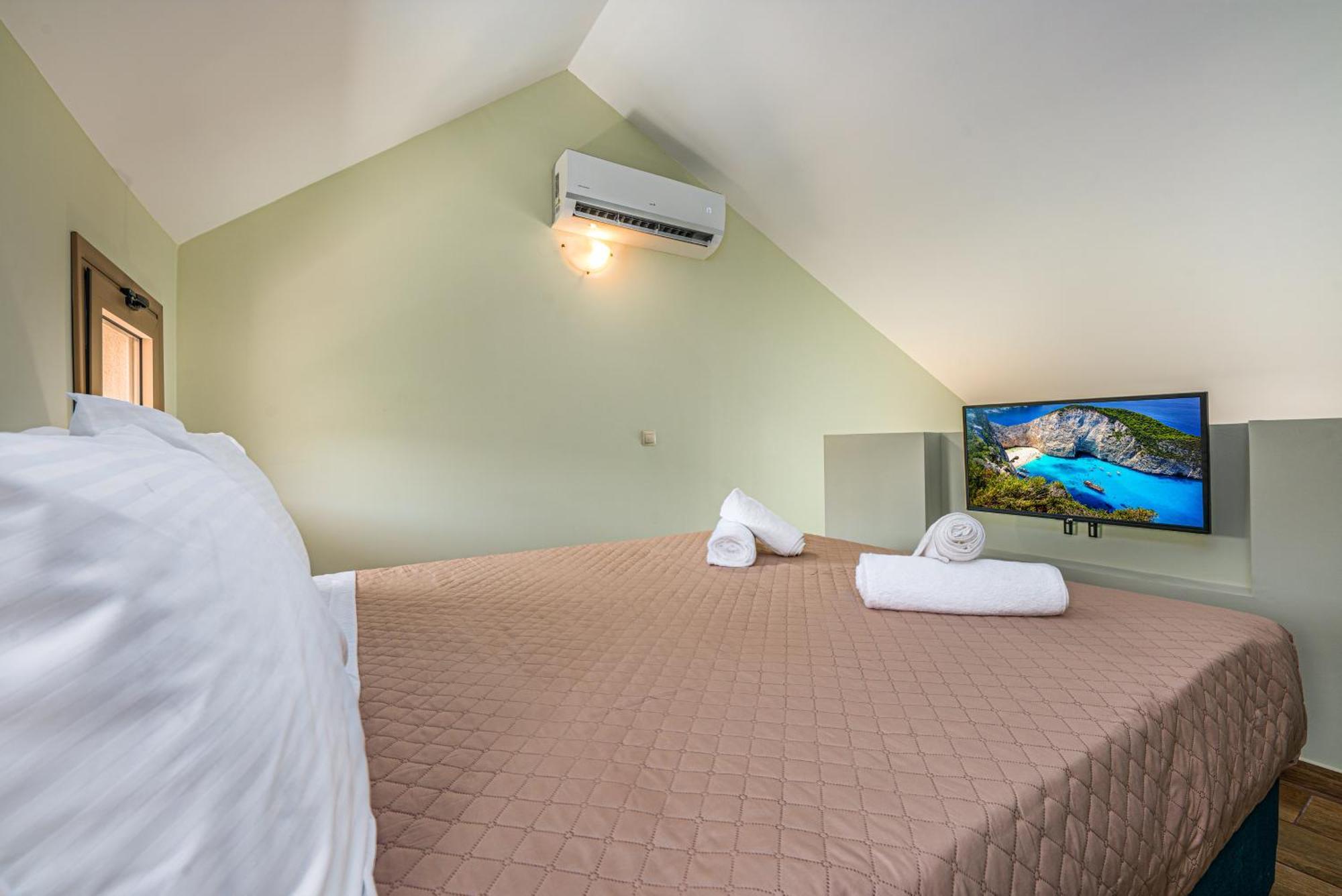 Kozanos Hotel & Suites 알리카나스 객실 사진
